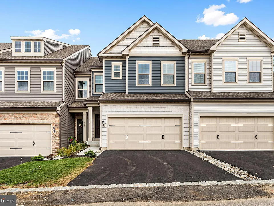 112 S Buck Tavern Way