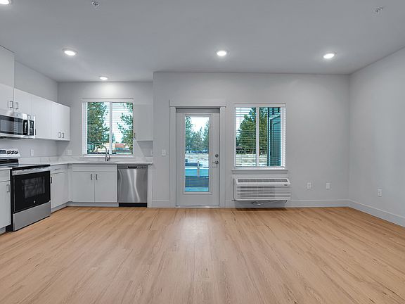 3rd image of 210 N Woodson St #180-101