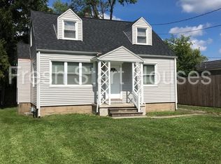 102 Hoover Dr, Syracuse, NY 13205