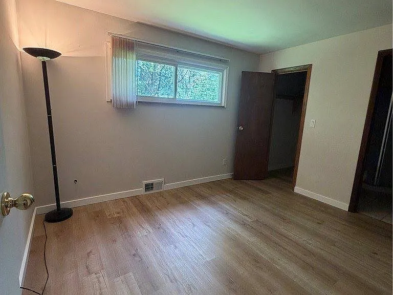 2104 Walter Rd — Photo 20