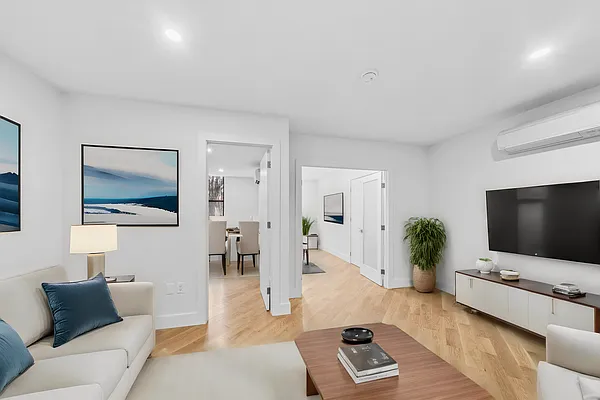 Rented by Vector New York, LLC | media 8