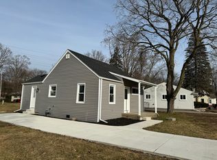 27070 Shiawassee Rd, Southfield, MI 48033