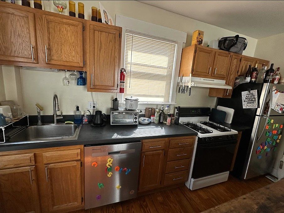 1st image of 397 Washington St #2