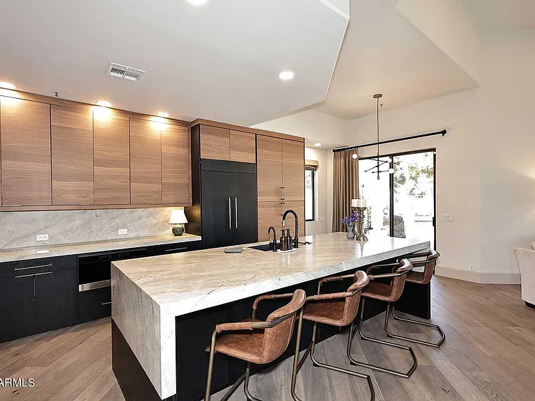 8334 E Jenan Dr — Photo 13