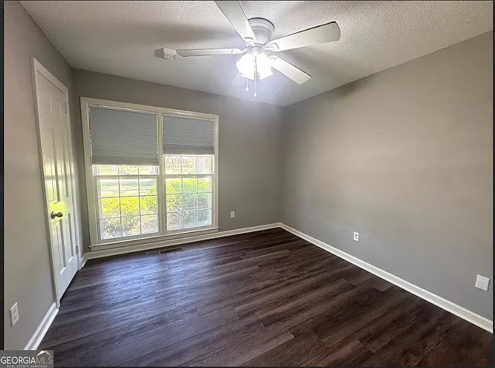 427 Meadowlark Dr — Photo 10