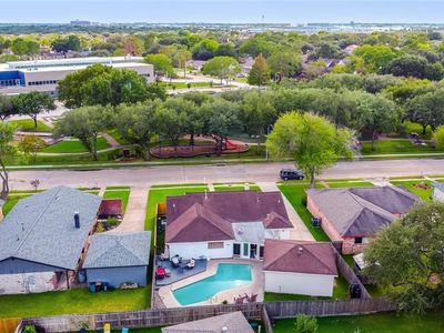12010 Dorrance Ln, Meadows Place, TX, 77477