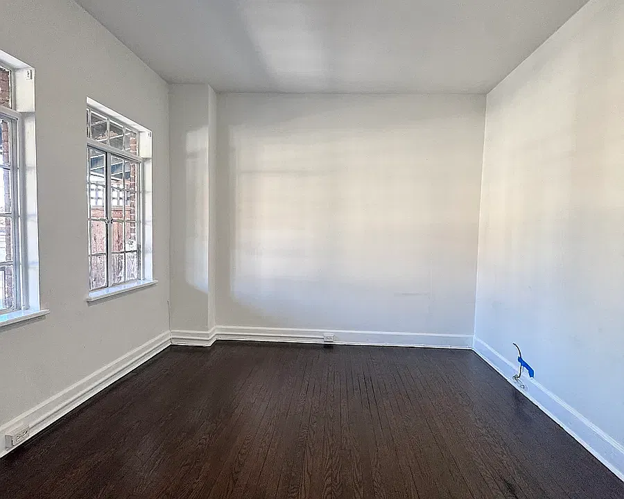 73 Greenwich Ave #2