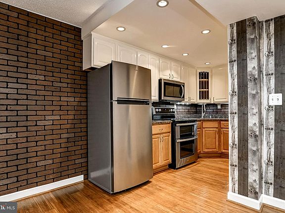 5th image of 7600 Tremayne Pl APT 111