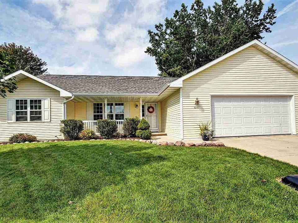 1st image of 625 E River Dr