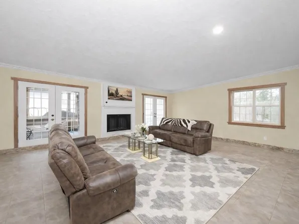 15419 Mesa Dr, Humble, TX 77396