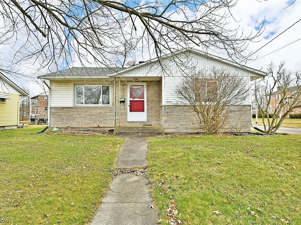 1st image of 1859 Parkwood Dr NW
