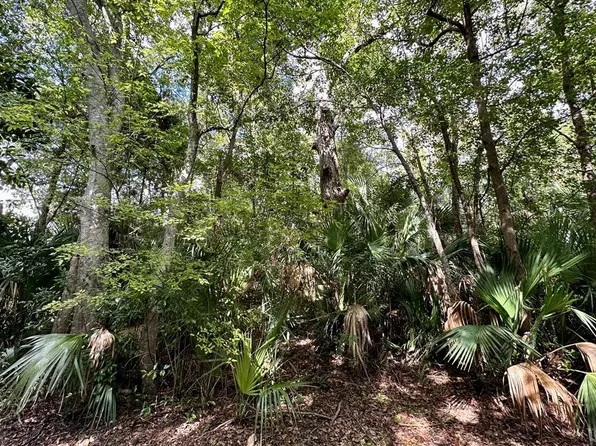 190 7th St, Apalachicola, FL 32320