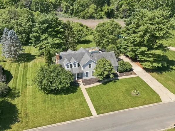 1709 S Walnut Dr, Warsaw, IN 46580