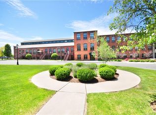 33 Mechanic St UNIT 203, Windsor, CT 06095