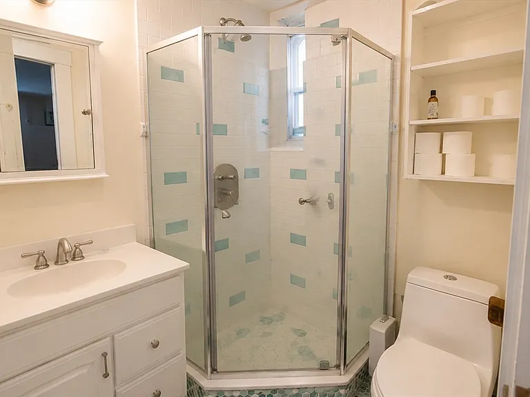 2 Arnold Cir #1 — Photo 4