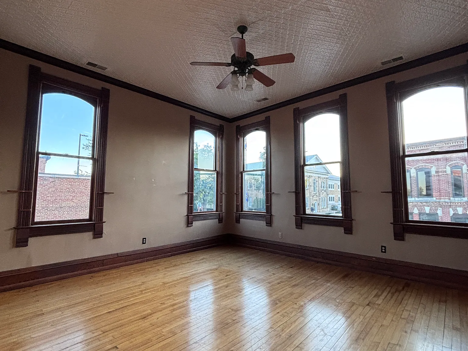 2 bed, $1,200 — Photo 1