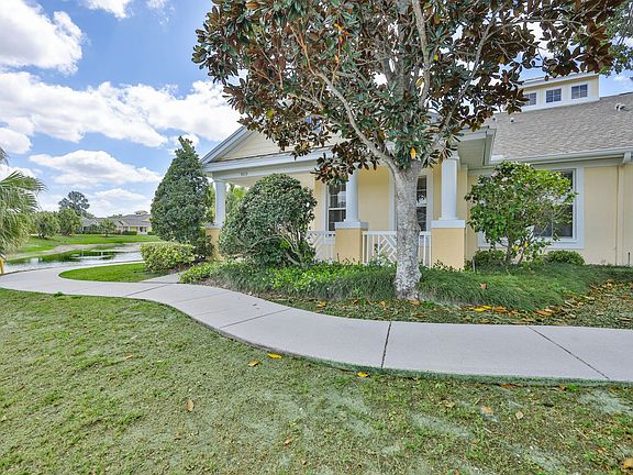 2nd image of 5615 Golden Isles Dr