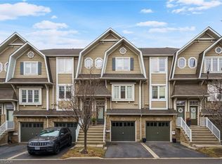 337 Beach Blvd #46, Hamilton, ON L8H6W4