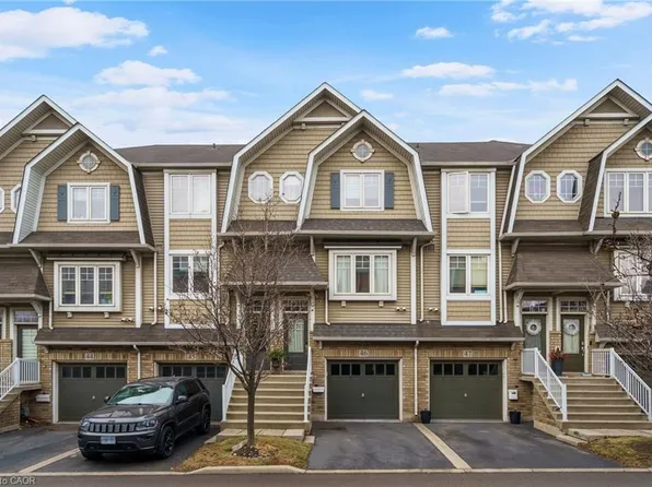 337 Beach Blvd #46, Hamilton, ON L8H 6W4