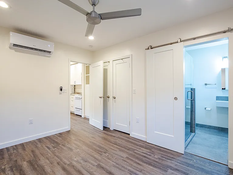 1138 N Richey Blvd #B — Photo 7