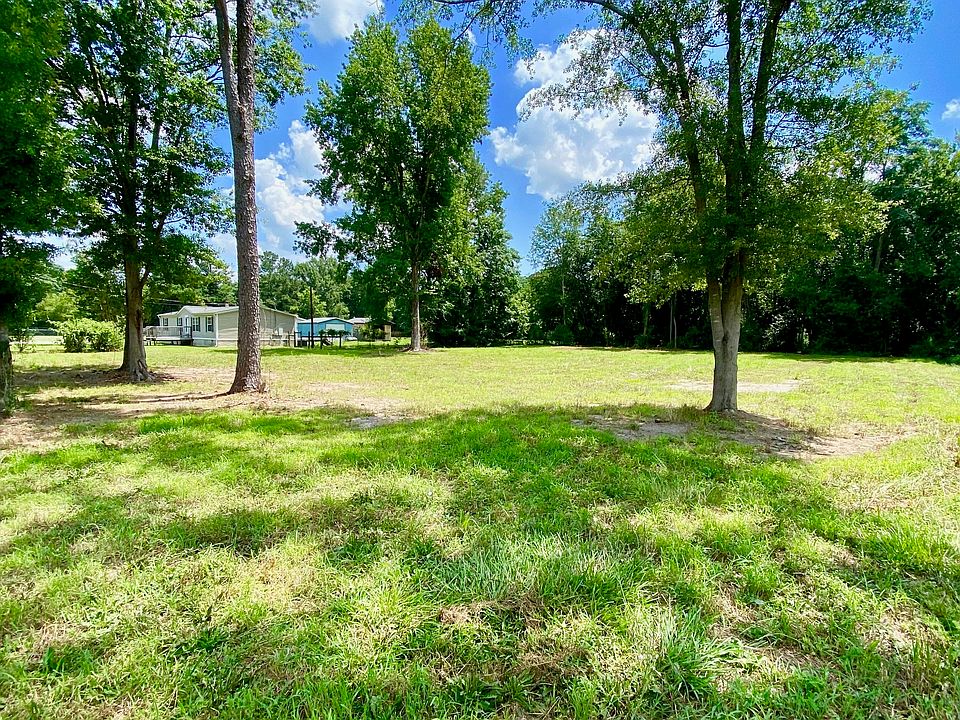 2nd image of 133 Peach Rd