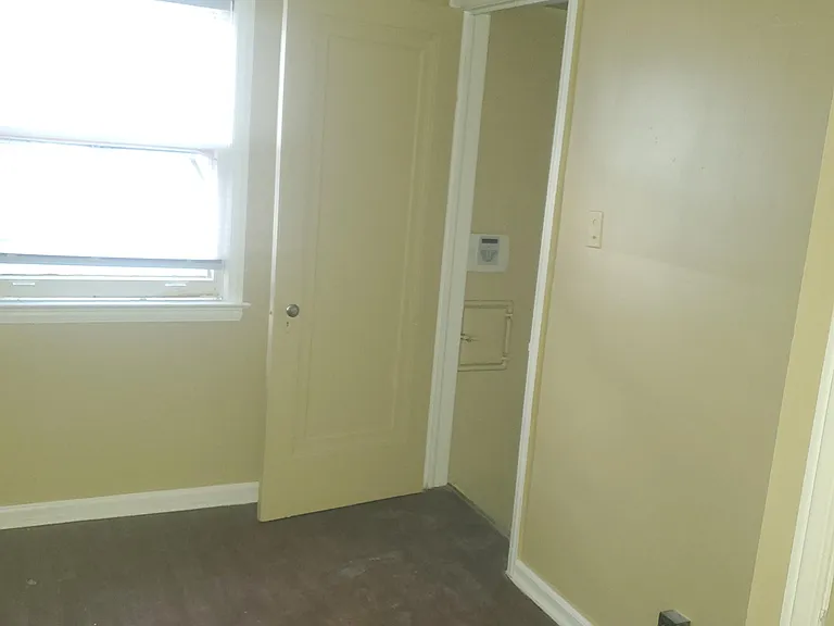15736 Biltmore St — Photo 12