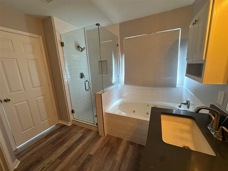 12311 Granite Woods Ct — Photo 10