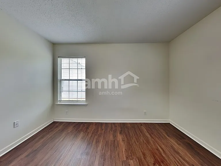 200 Revis Creek Ct — Photo 13