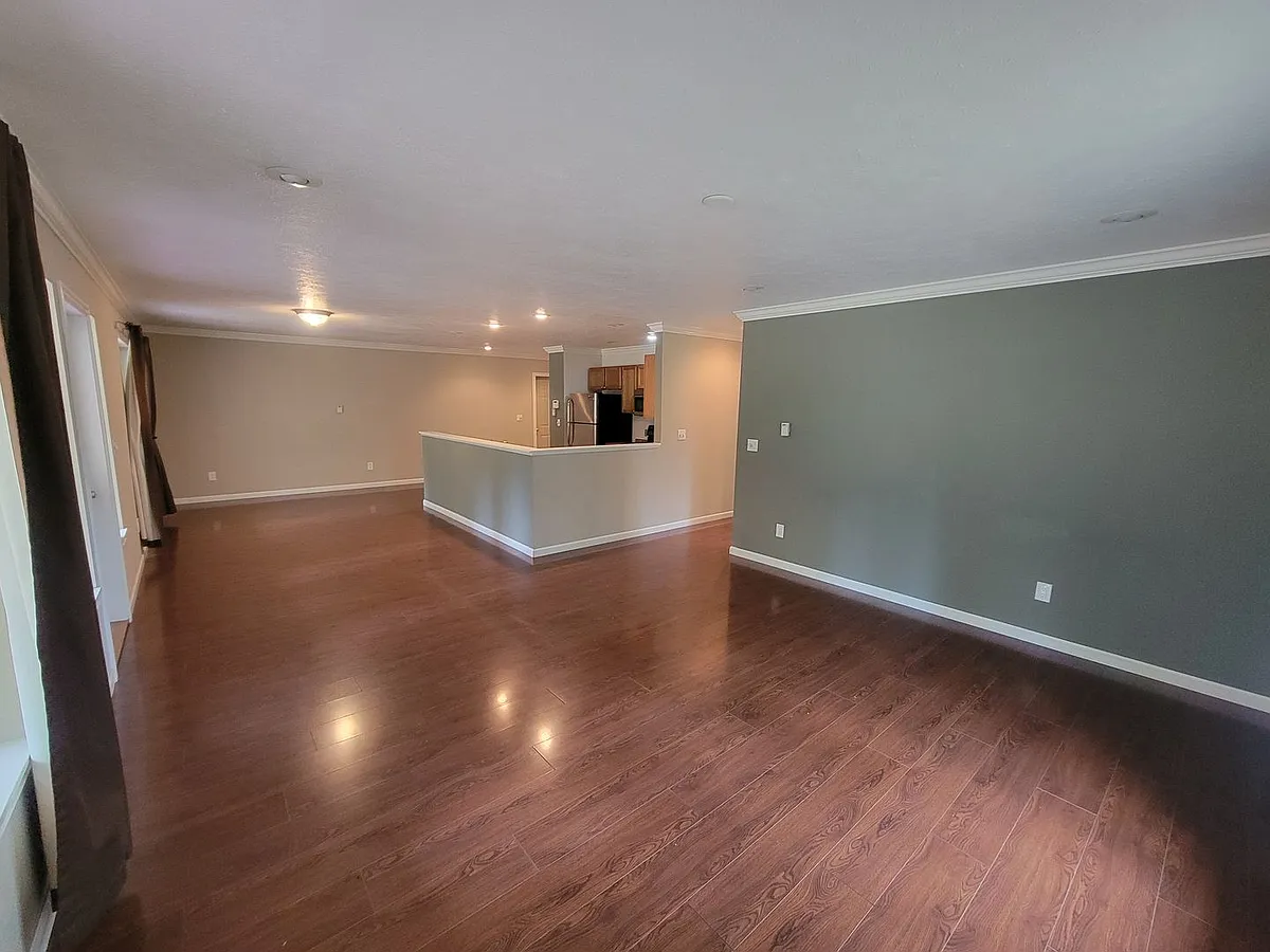 Building Photo - 10629 Deer Valley Rd