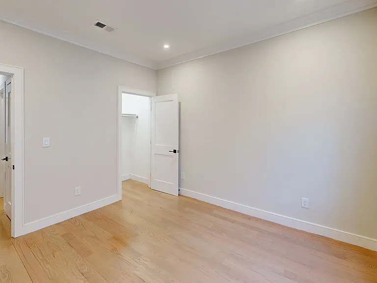 161 Allston St #5R — Photo 3