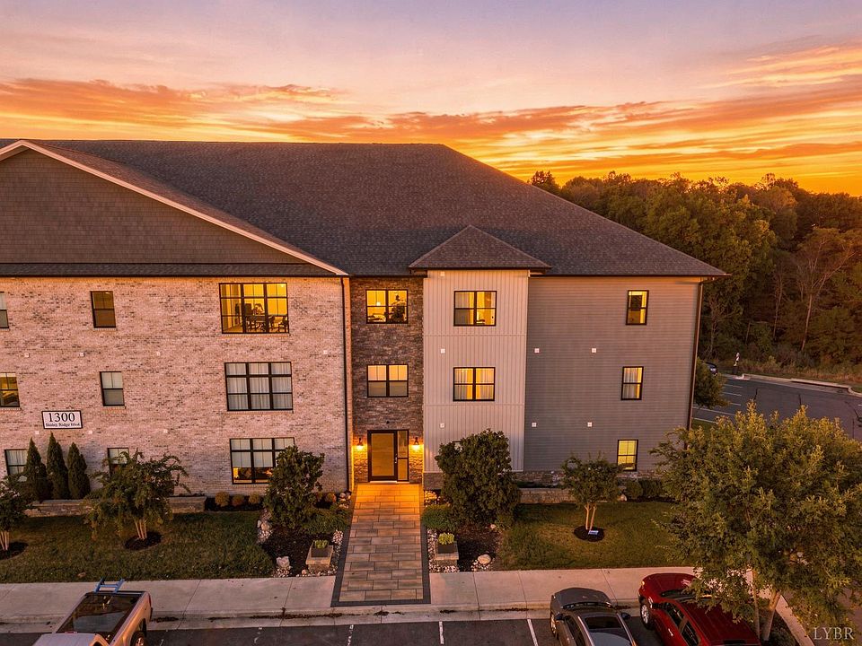 1st image of 1300 Stoney Ridge Blvd #108