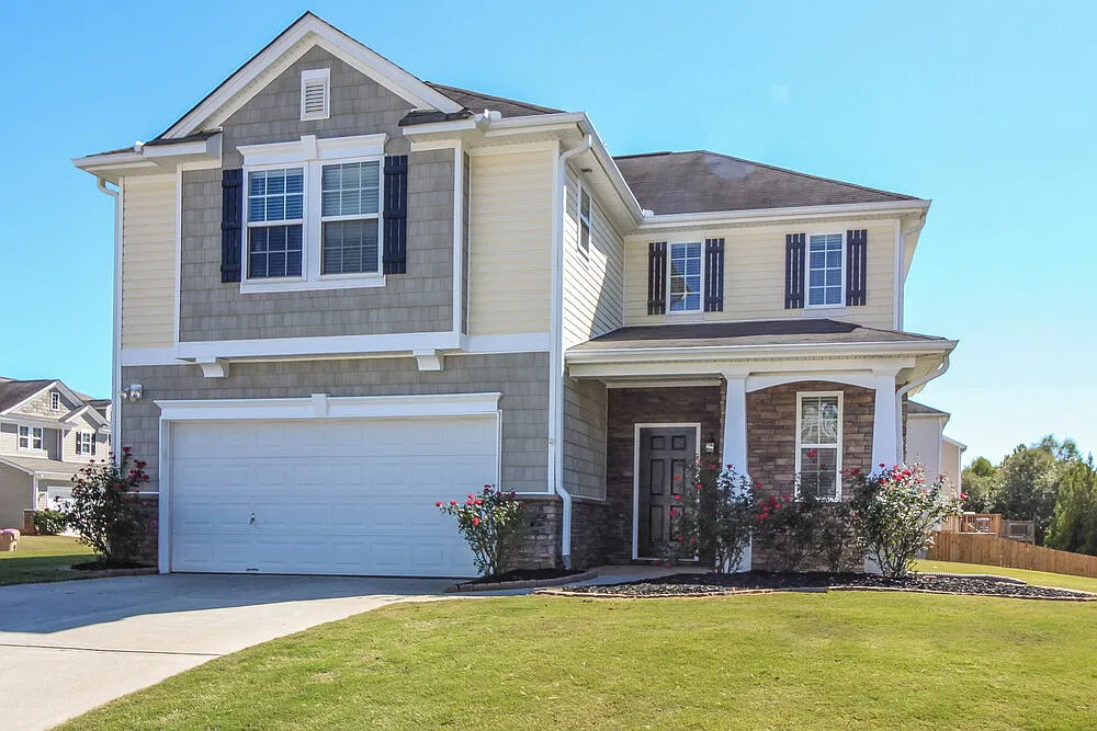 3 bed, 2.5 bath, 1991 sqft, $2,345 — Photo 1