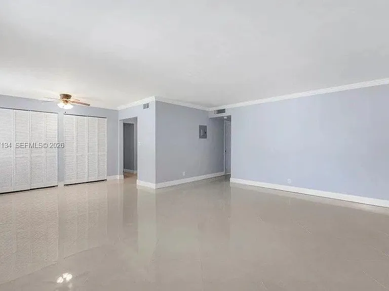 1400 NE 54th St #102 — Photo 21
