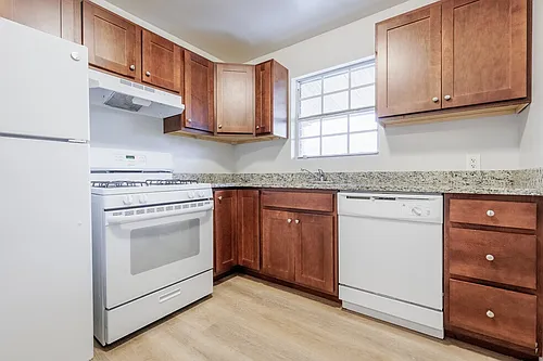 15 Scott Ct #B1 Photo 1