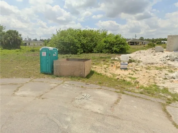 7013 Cape Ct, Labelle, FL 33935