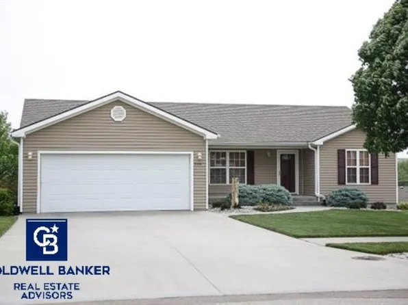 220 Highland Ridge Dr, Manhattan, KS 66503