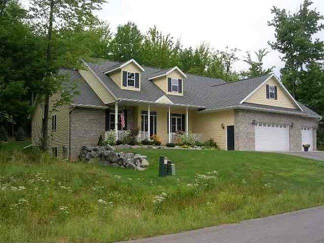 1st image of 229 Lavina Dr