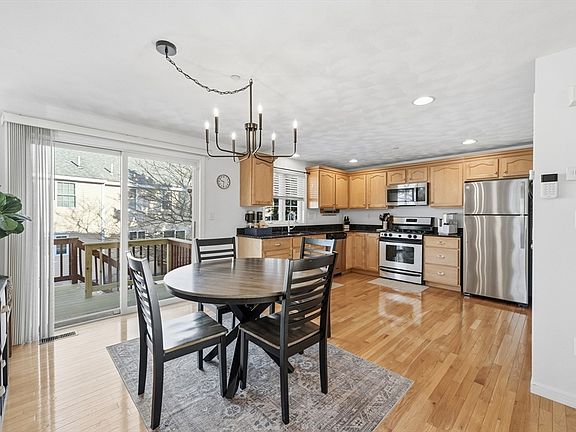 5th image of 81 Salem Rd Unit 74