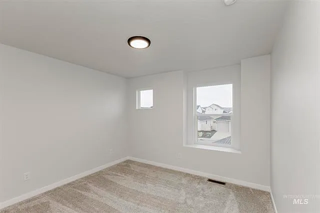 2204 S Border Way — Photo 10
