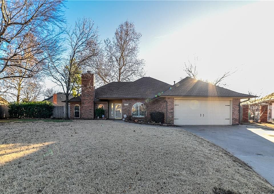 1st image of 1344 SW 108th Pl