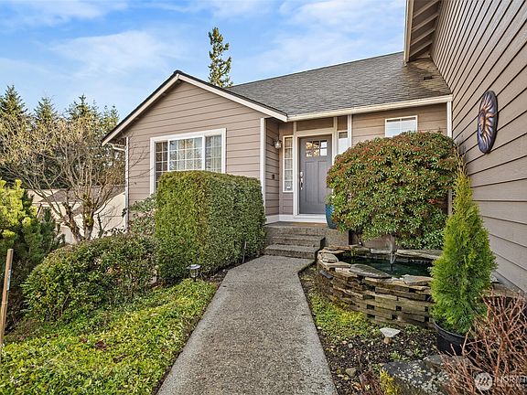 2nd image of 10613 225th Avenue E