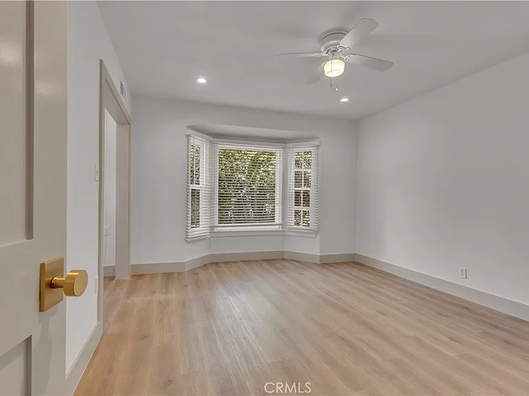 11944 Hesby St — Photo 26