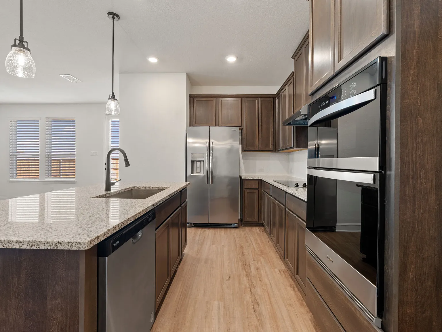 3 bed, 1492 sqft, $2,600 — Photo 3