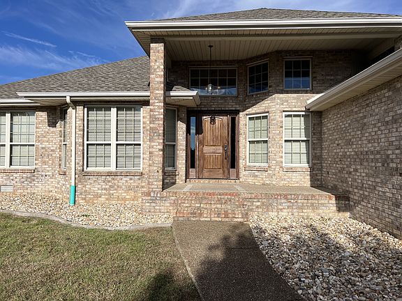 4th image of 3716 Scottsville Rd