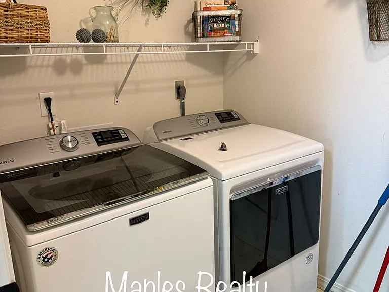 161 Avondale Dr #12 — Photo 5