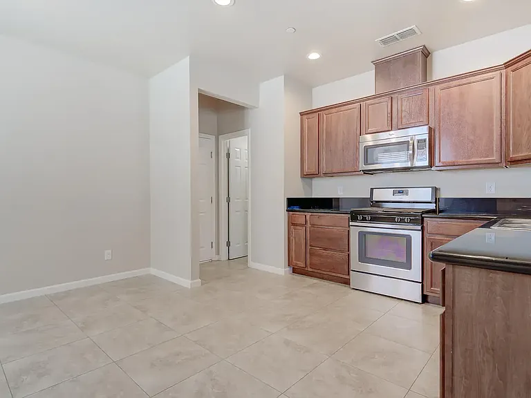 678 Mission De Oro Dr — Photo 7