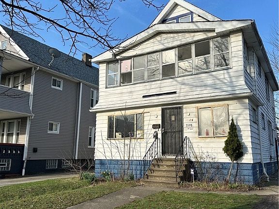2nd image of 3598 E 114th St