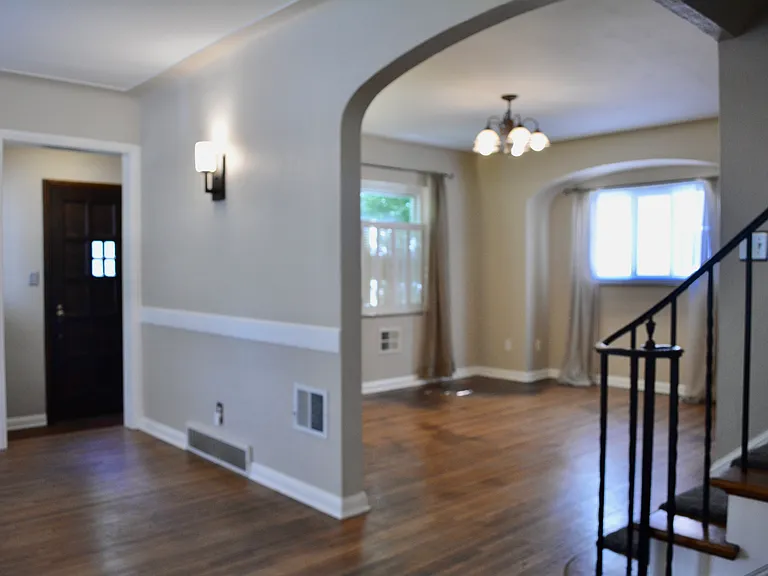 2632 Algonquin Pkwy — Photo 3