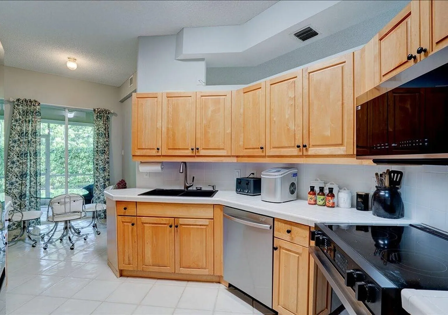 10173 Andover Coach Circle G2, Lake Worth, FL 33449 — Photo 3