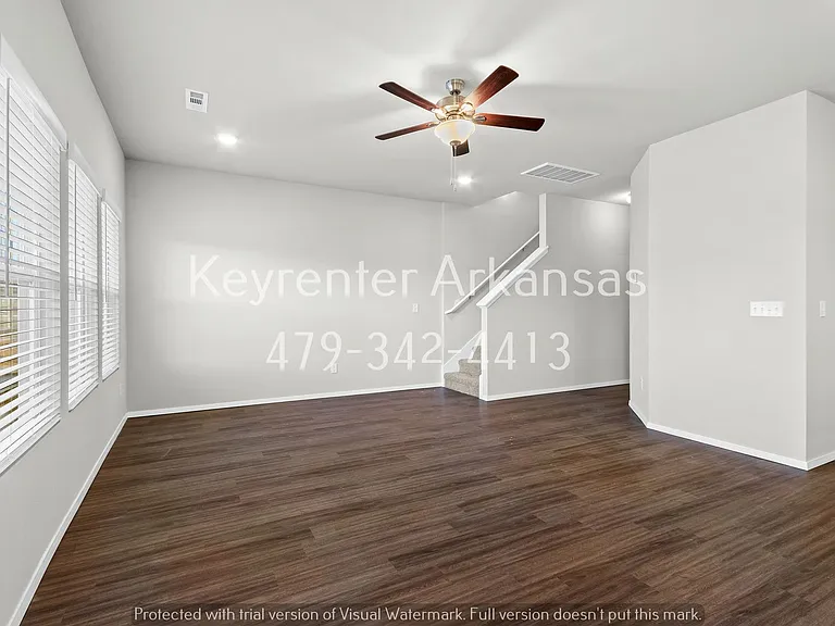 811 E Sparrow Cir — Photo 7